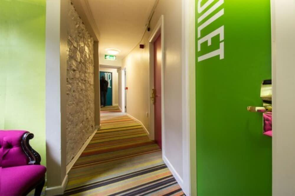 Foto general de Snoozles Quay Street Tourist Hostel