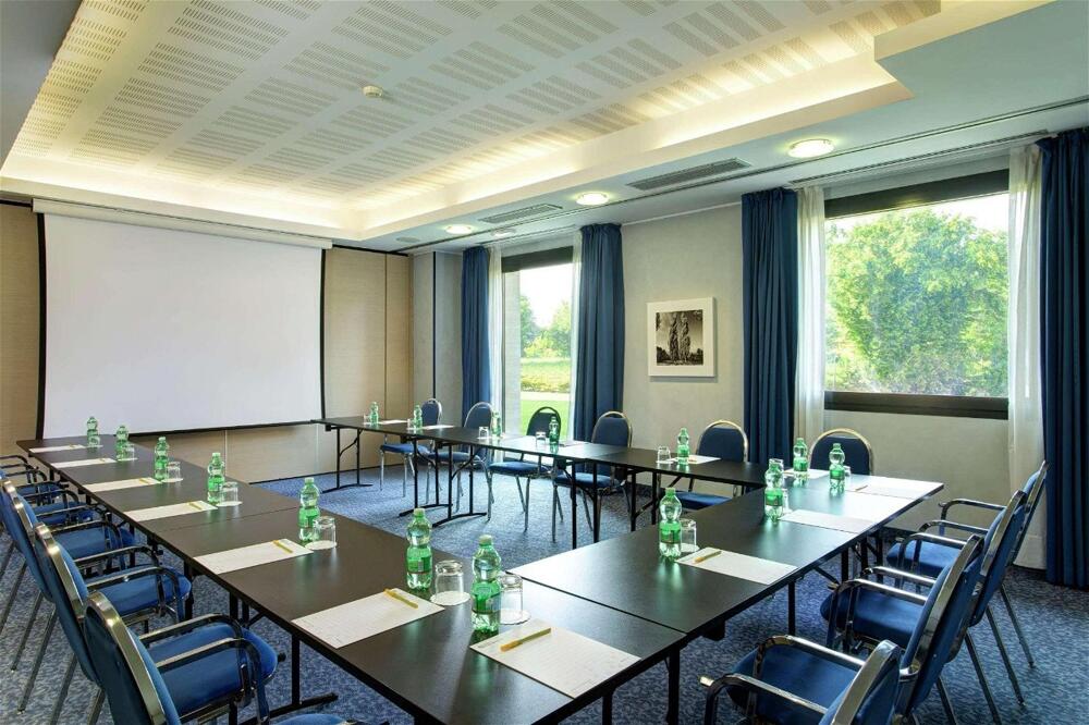 Foto de los servicios de Hotel Dolce by Wyndham Milan Malpensa