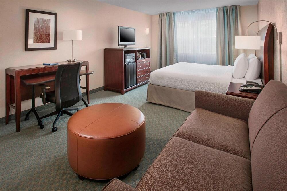 Foto de una habitación de Hotel Fairfield Inn &amp;amp; Suites by Marriott Great Barrington Lenox/Berkshires