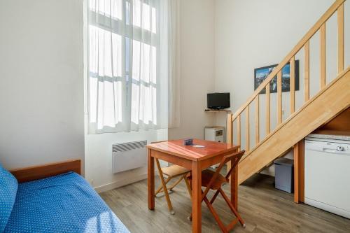 Foto de una habitación de Aparthotel Residence Saint Goustan - maeva Home
