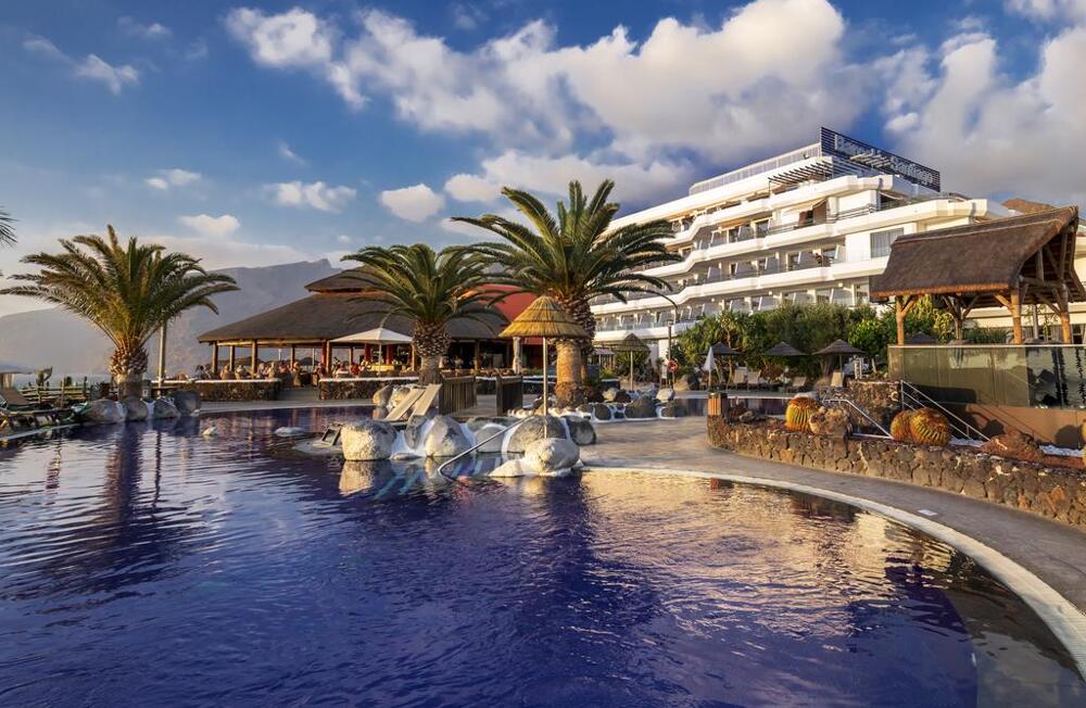 Foto del exterior de Complejo Barceló Santiago - Adults Only