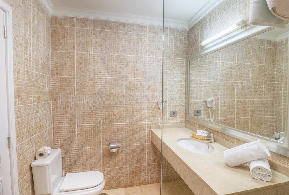 Foto del baño de Apartamentos LIVVO Las Gaviotas
