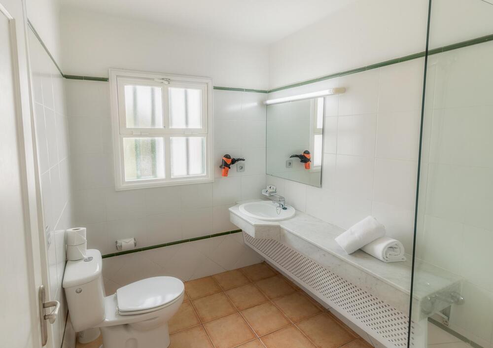 Foto del baño de Apartamentos LIVVO Las Gaviotas