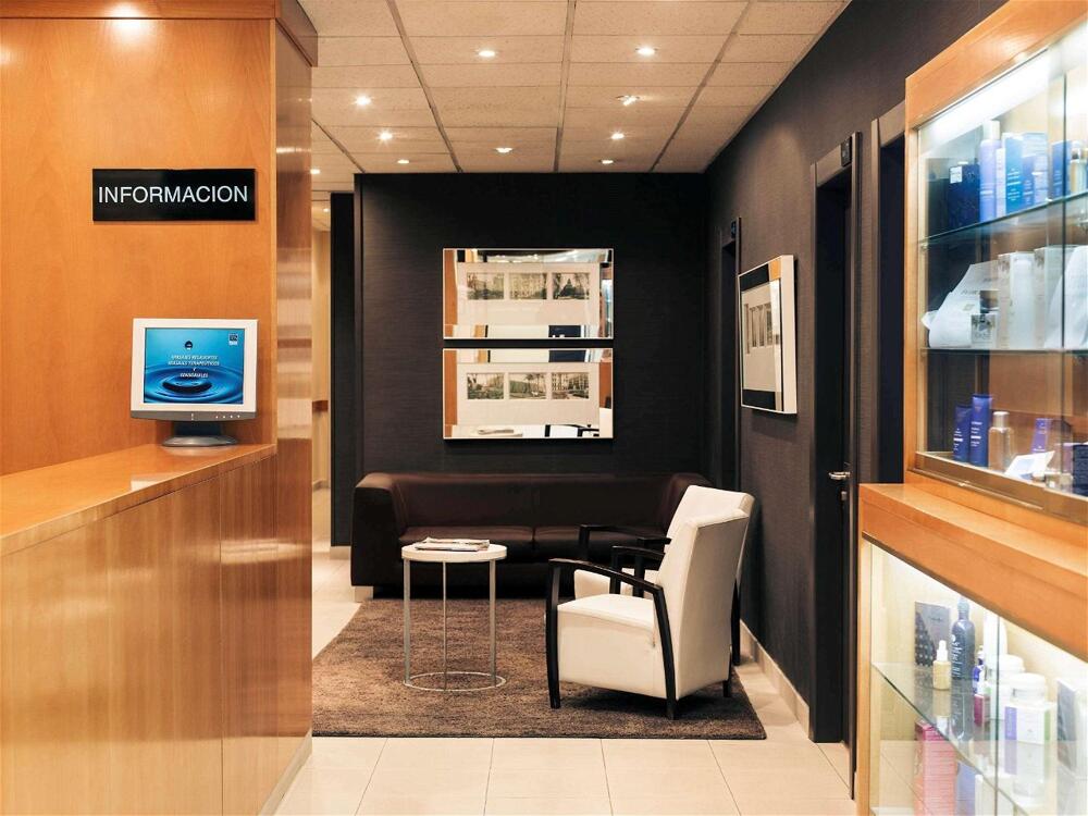 Foto de los servicios de Hotel Mercure Jardines de Albia