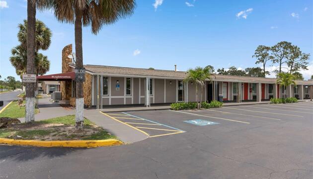 Foto de Hotel Super 8 by Wyndham Kissimmee-Orlando