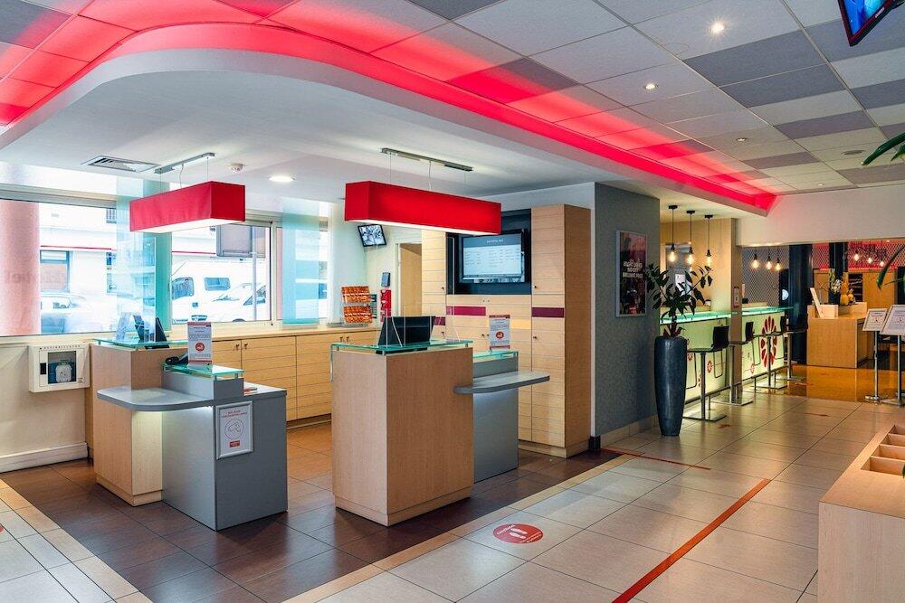 Foto de las zonas nobles de easyHotel Nice Palais des Congrès – Old Town