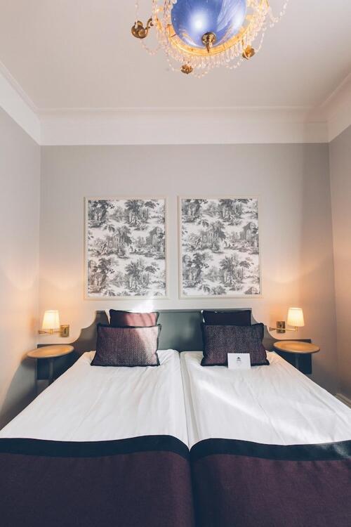 Foto de una habitación de Crystal Plaza Hotel