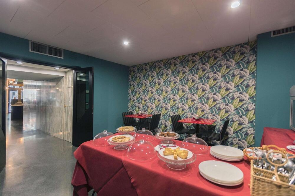 Foto de restauración de Executive Business Hotel