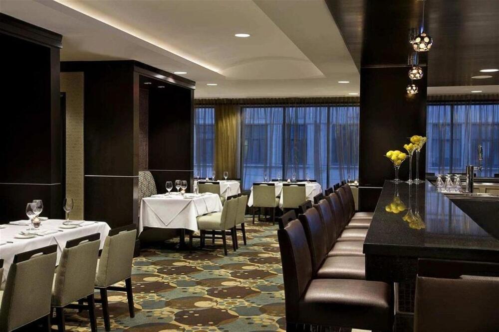 Foto de restauración de Hotel Revery Toronto Downtown, Curio Collection by Hilton