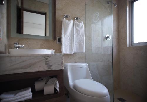 Foto del baño de Econo Express Hotel