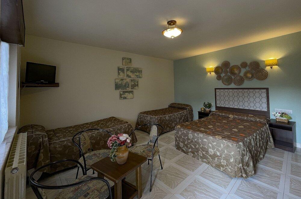 Foto de una habitación de Hotel Rural &amp;quot;La Ruta De Cabrales&amp;quot;