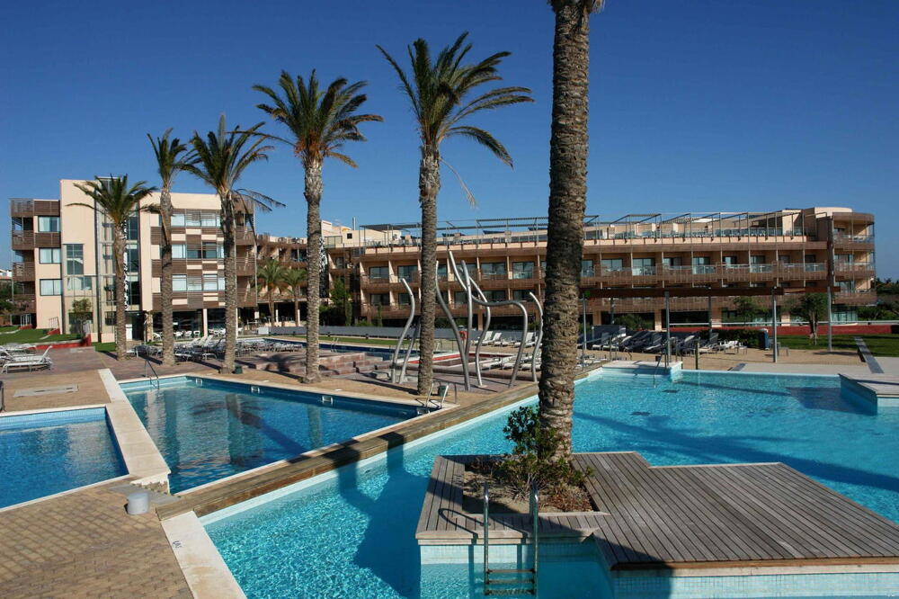 Foto del exterior de Hotel Ohtels Les Oliveres