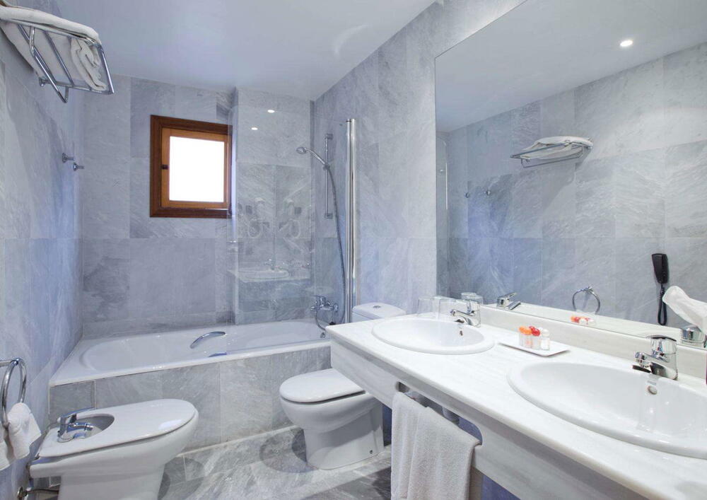Foto general de Maristel Hotel &amp;amp; Spa - Adults Only