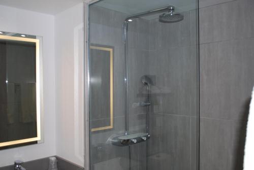 Foto del baño de Hotel DoubleTree by Hilton Ottawa Downtown