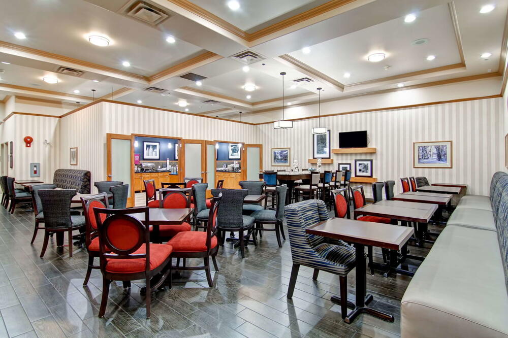 Foto de restauración de Hotel Hampton Inn by Hilton Kamloops