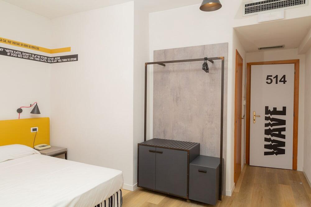 Foto de una habitación de Wave Hotel