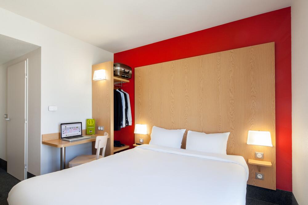 Foto de una habitación de B&amp;amp;B HOTEL Paris Romainville Noisy-le-Sec