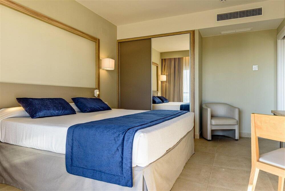 Foto de una habitación de Hotel Estival Park Almaris