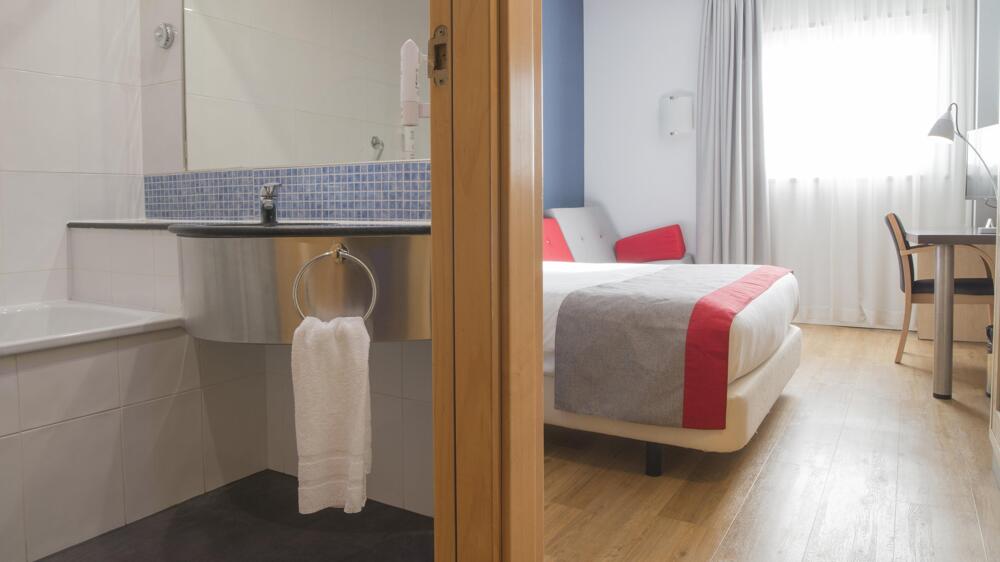 Foto del baño de Holiday Inn Express Molins de Rei, an IHG Hotel