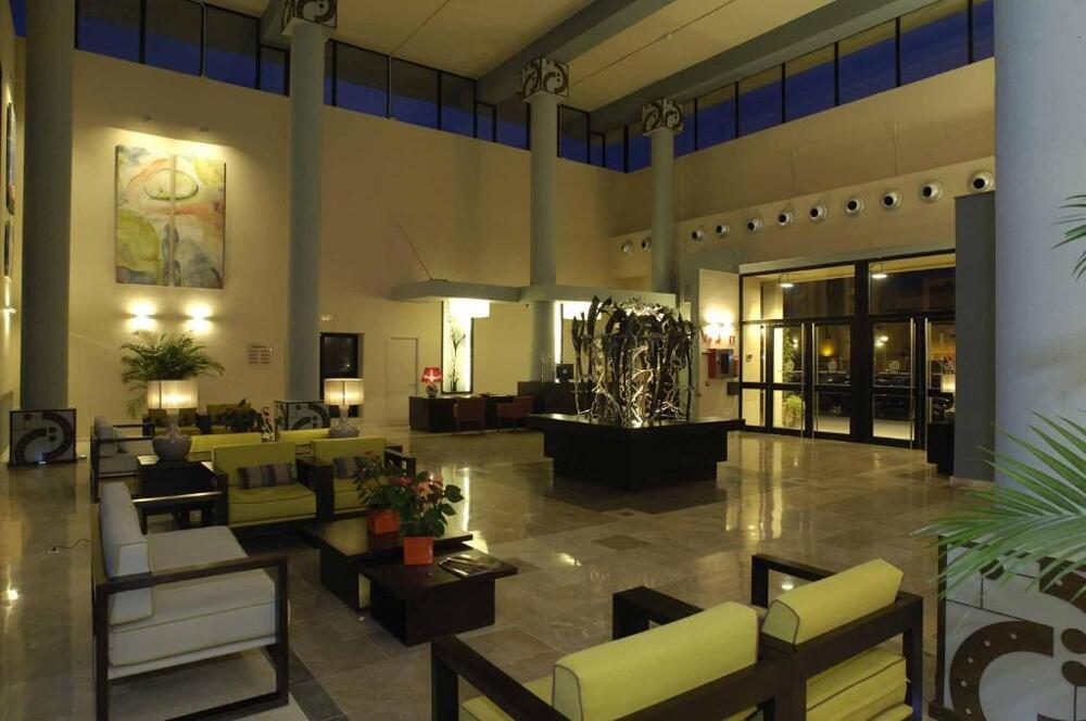 Foto de las zonas nobles de Apartamentos Leo Punta Umbría