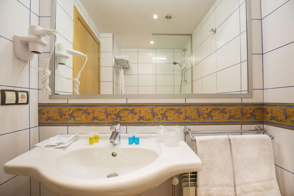 Foto del baño de Hotel Catalunya Ski