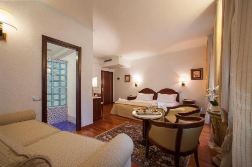 Foto de una habitación de Hotel Majestic Toscanelli (centro storico)