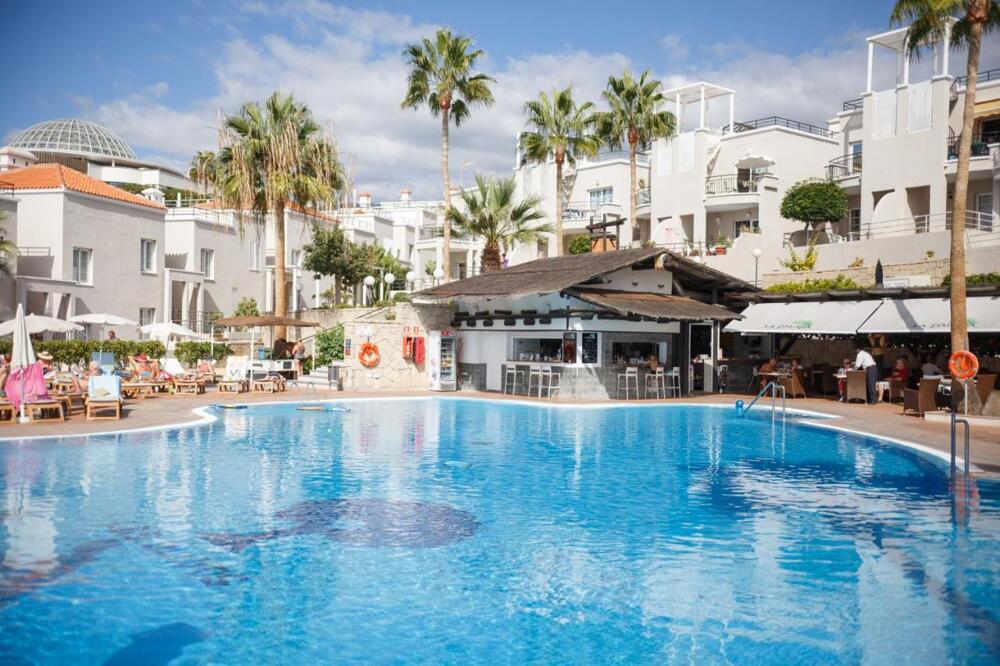 Foto de los servicios de Apartamentos Los Olivos Beach Resort
