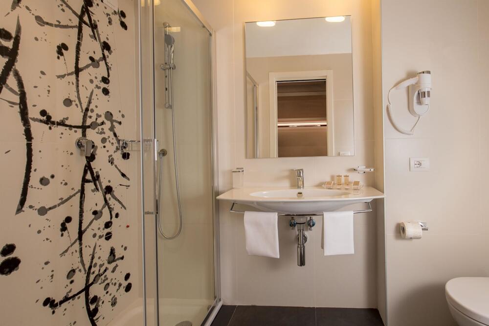 Foto del baño de Hotel American Palace Eur