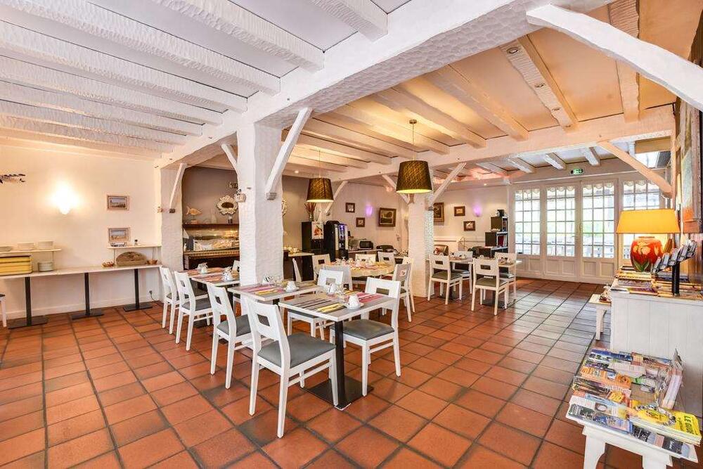 Foto de restauración de Hotel Marbella