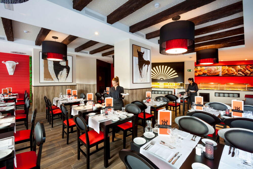 Foto de restauración de Hotel Riu Papayas
