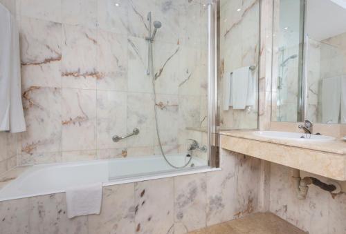 Foto del baño de Hotel Globales Cortijo Blanco