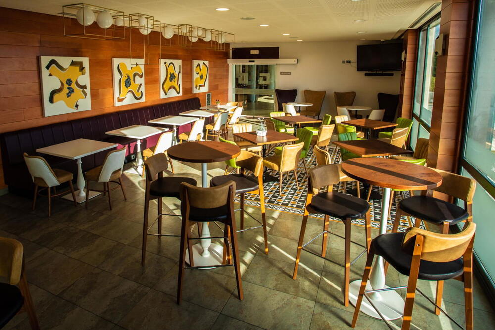 Foto de los servicios de Hotel Hq La Galeria