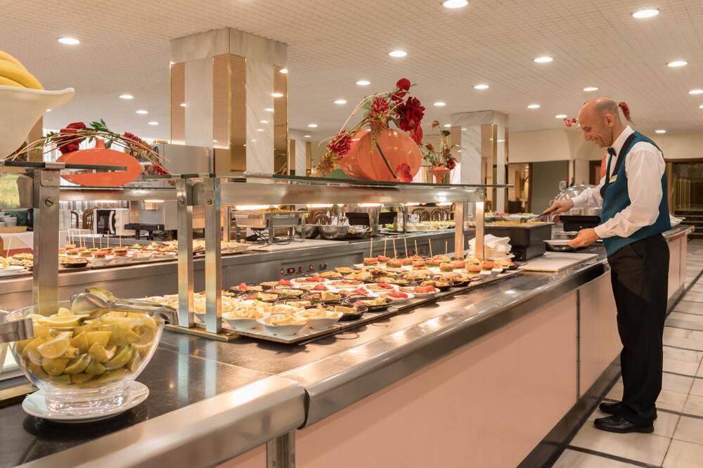 Foto de restauración de Hotel htop Royal Sun