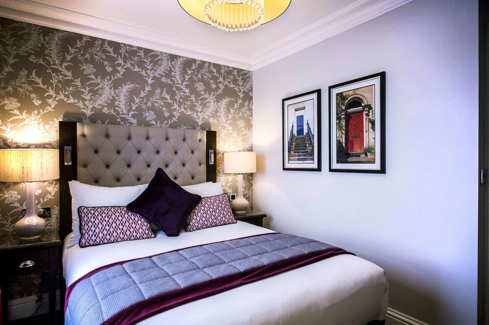 Room – Hotel DoubleTree by Hilton Cheltenham-Cotswolds