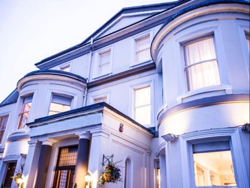 Exterior – Hotel DoubleTree by Hilton Cheltenham-Cotswolds