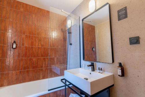 Foto del baño de Grand Hôtel De La Seine