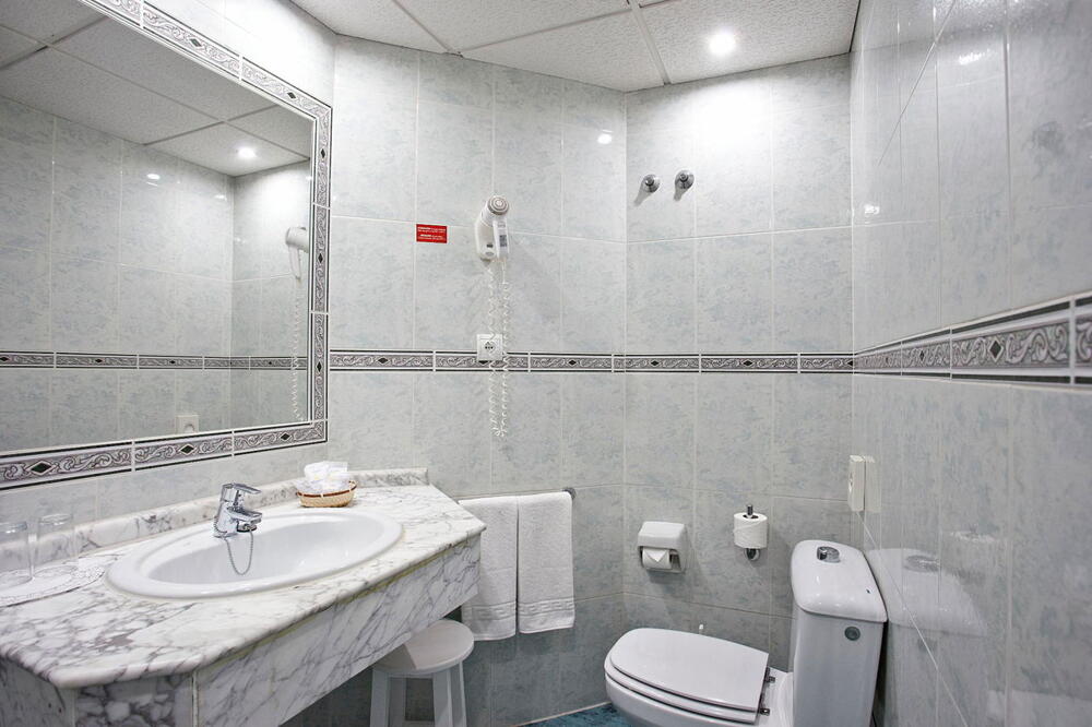 Foto del baño de Aparthotel Ona Princesa Playa