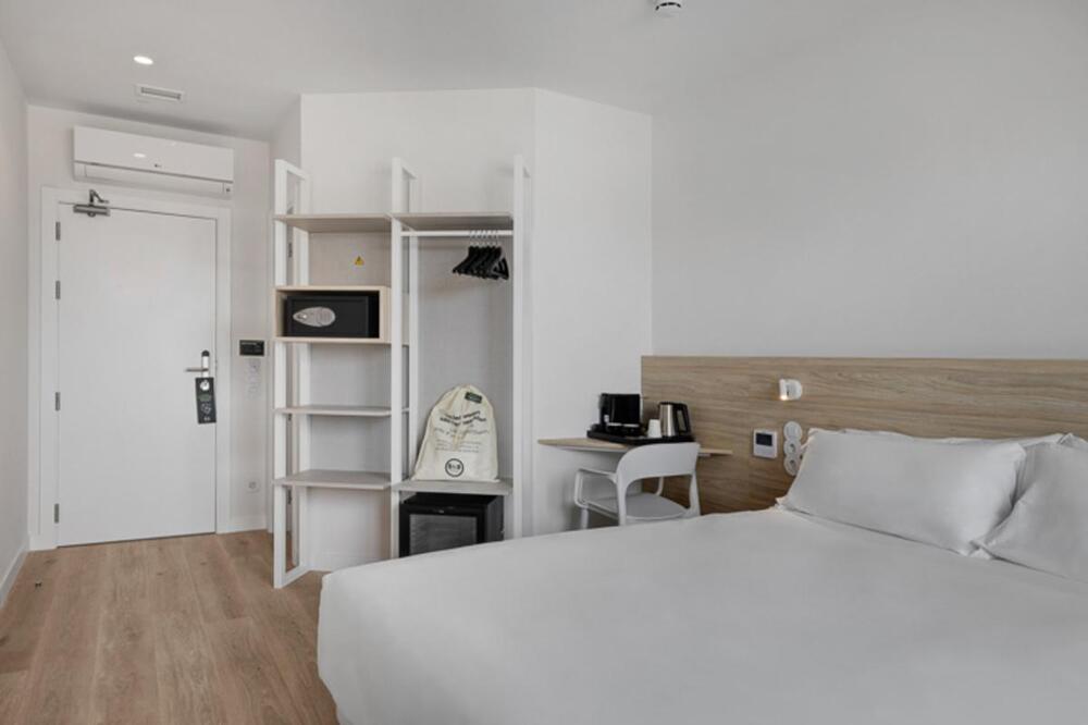 Foto de una habitación de B&amp;amp;B Hotel Benidorm Finestrat