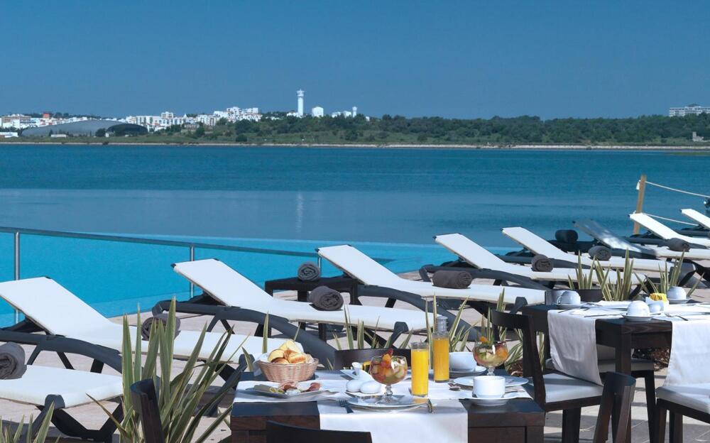 Foto de los servicios de Agua Hotels Riverside
