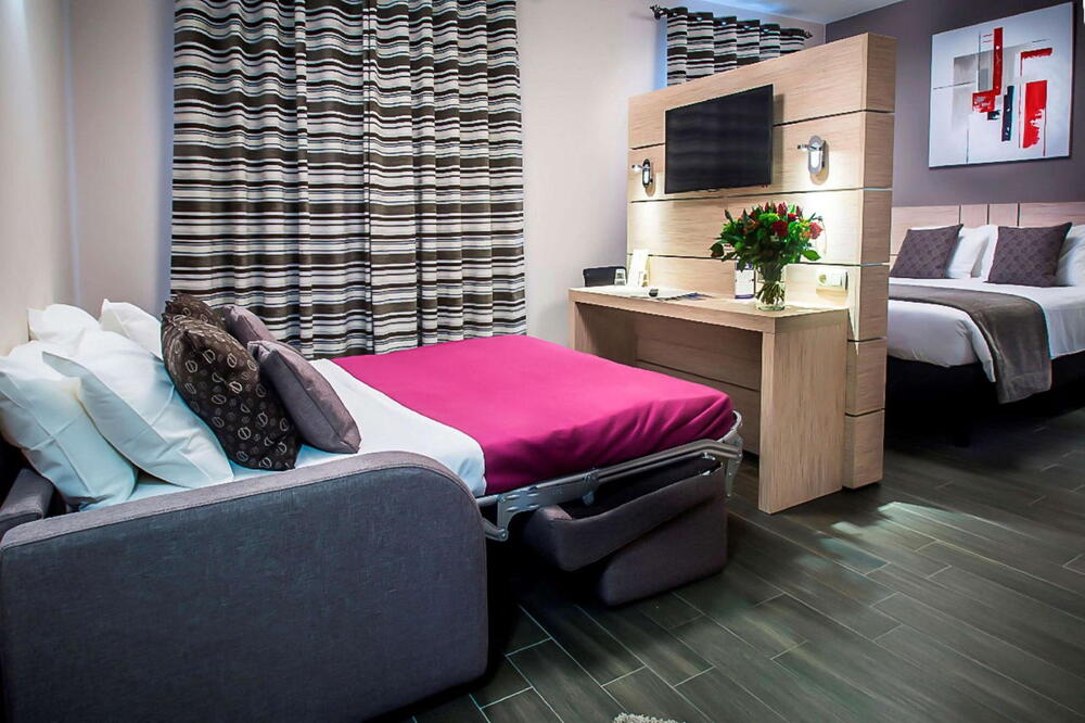 Foto general de Hotel Ibis Styles Charleroi Airport Aero 44