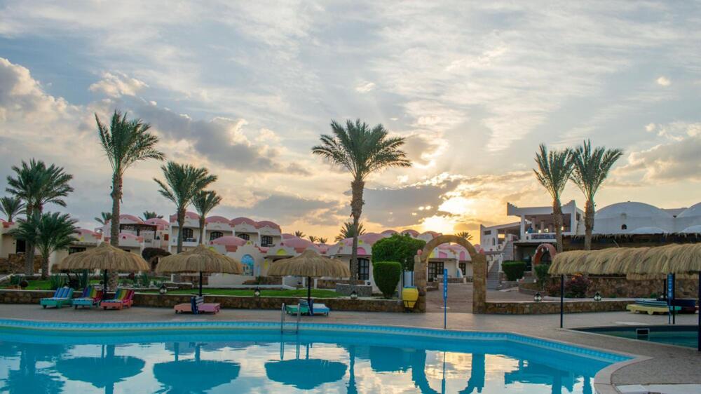 Foto general de Hotel Protels Crystal Beach Resort