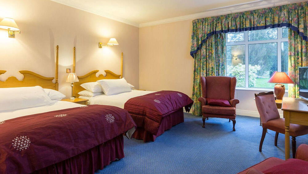 Foto de una habitación de The Cedar Lodge Hotel and Restaurant