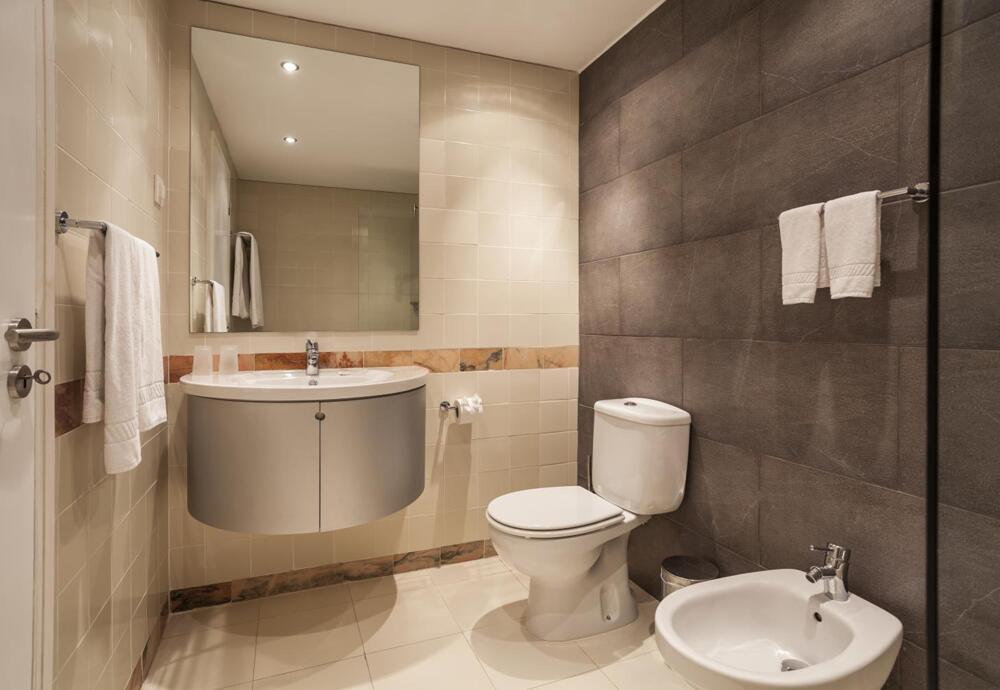 Foto del baño de Apartamentos Pestana Alvor Atlantico Residences Beach Suites