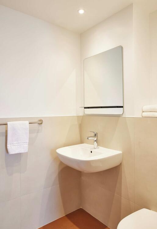 Foto del baño de Hotel des Victoires - Restaurant