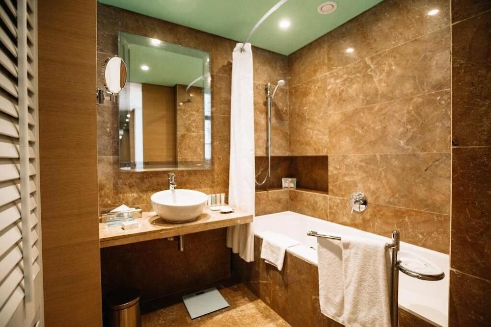 Foto del baño de Pickalbatros Hôtel Du Golf - Adults Friendly 16 Years Plus- All-Inclusive