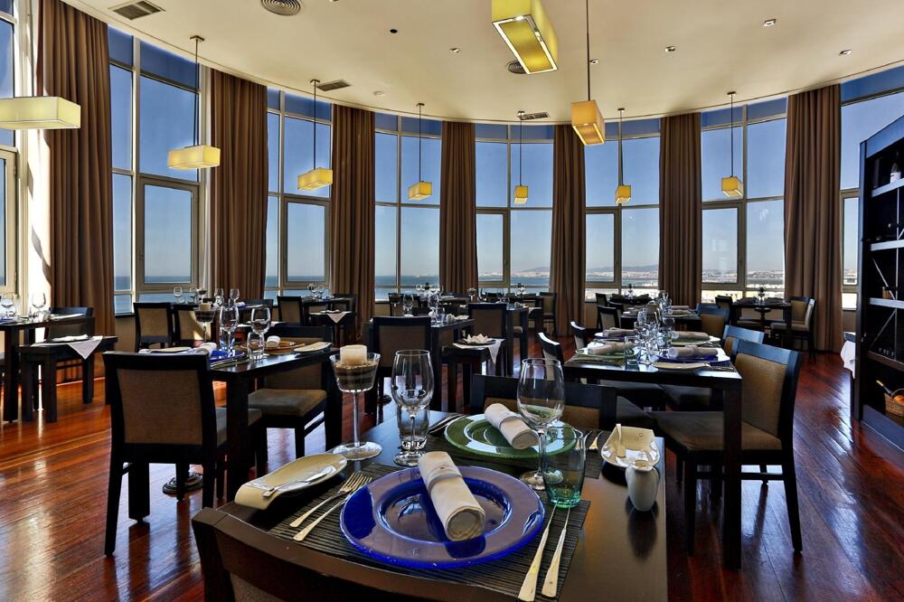 Foto general de Hotel TRYP by Wyndham Lisboa Caparica Mar