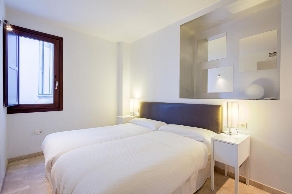 Foto general de Aparthotel tuGuest Elvira Suites