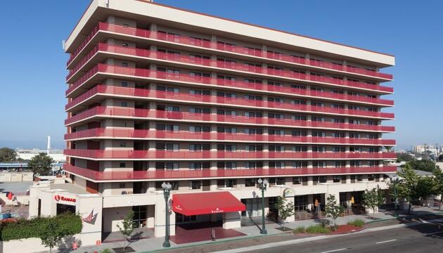Foto de Hotel Ramada by Wyndham San Diego National City