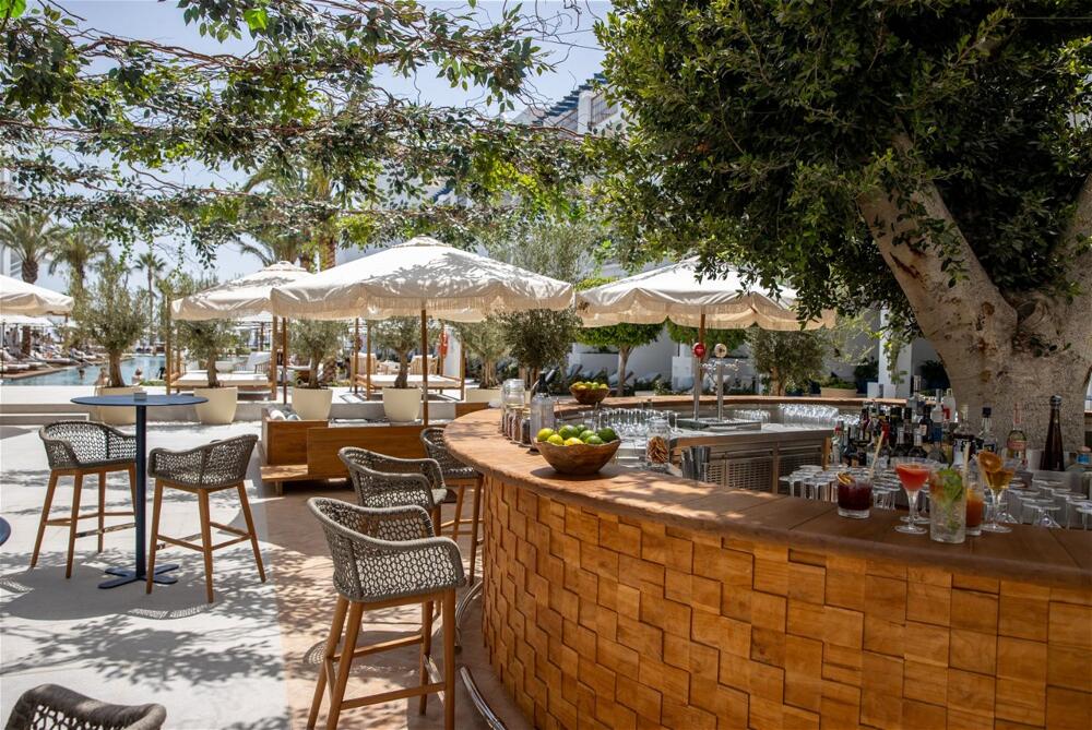 METT Hotel &amp; Beach Resort Marbella Estepona, Estepona. Desde 315.05 ...