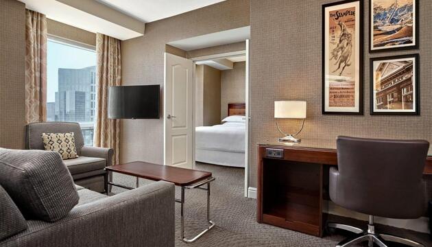 Foto de Hotel Sheraton Suites Calgary Eau Claire